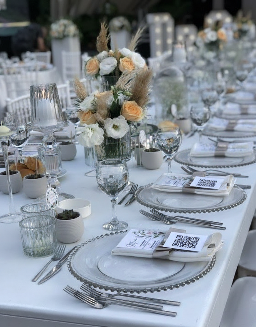 Merve & Emre Şahin çifti — Antalya düğün anısı, HatıraKutusu yorumu